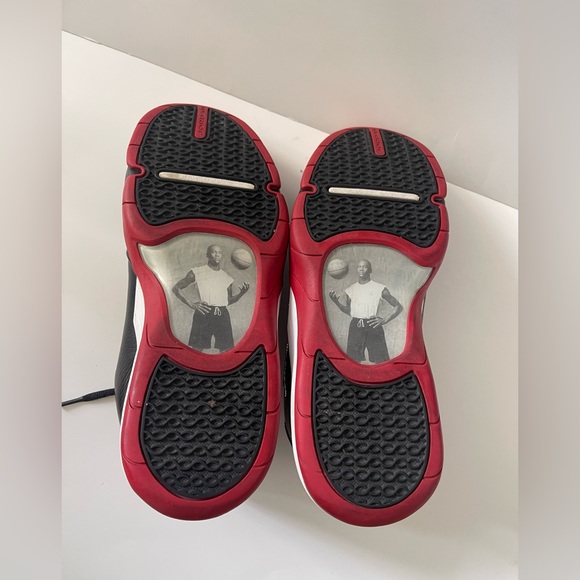 Vintage 08' Nike Air Jordan Hoops Low
Black Red Mens Size 10 314312-005
Breds - Picture 7 of 12